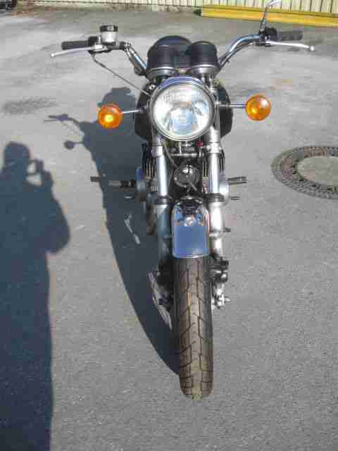 SUZUKI GT 500 Baujahr 1978 mit Deutschem KFZ Brief 1993 abgemeldet MOTOR DREHT