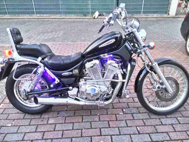 SUZUKI INTRUDER VS 800
