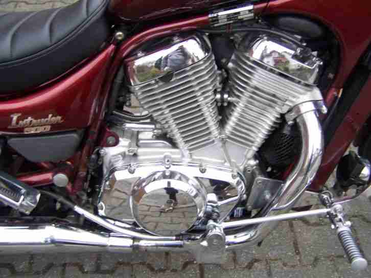 SUZUKI - Intruder VS 800 / TOP GEPFLEGT