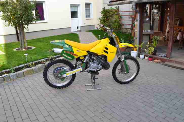 SUZUKI RM 250 2Takt (Keine KTM,YZ,)
