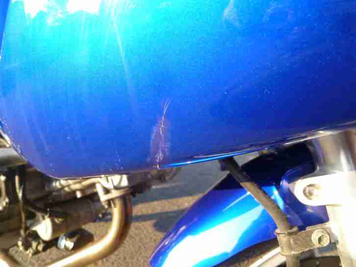 SUZUKI SV 650 S, blau metallic, 14606 Km., mit Tieferlegung v. MIZU