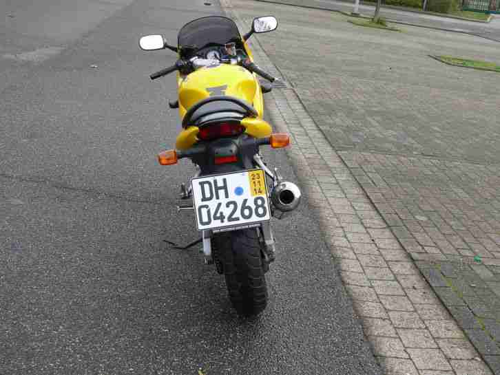 SUZUKI SV650 S, Super Zustand, Scheckheft gepflekt, 2.Hand, Bj.04.2001