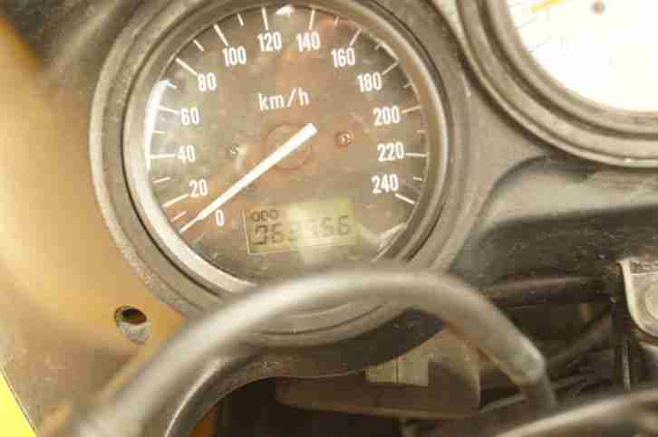 SUZUKI SV650S