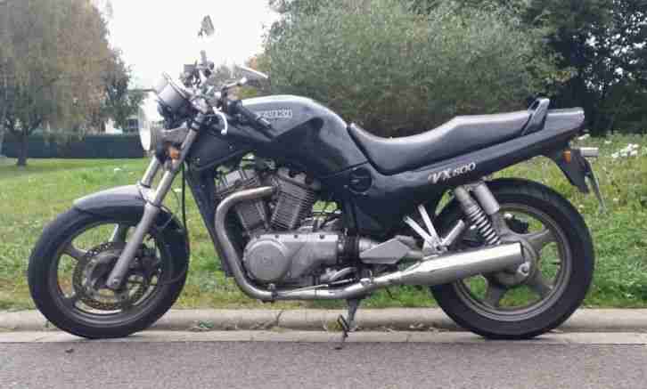 SUZUKI VX 800 NAKED BIKE SCHWARZ