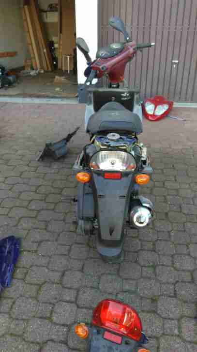 Schlachtfest Sym Shark RS 125ccm Roller Original 2500 km