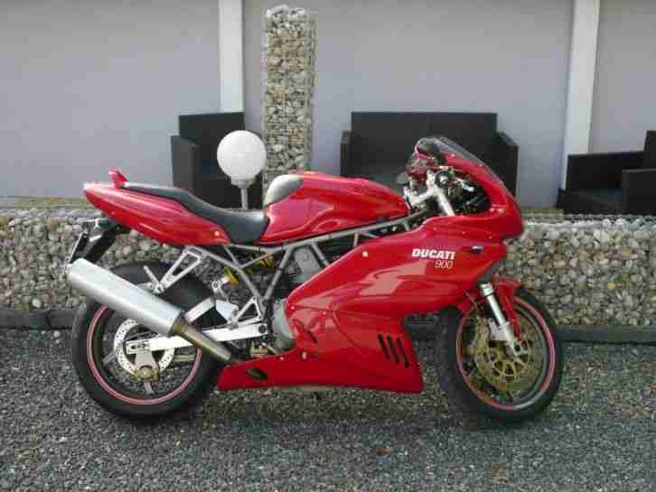 Schöne Ducati 900 SS ie