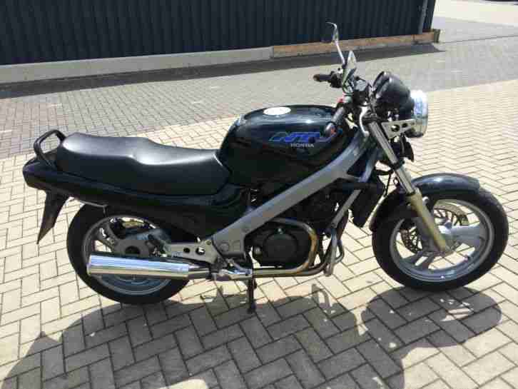 Schöne Honda NTV 650 EZ 95 Aus 1.Hand Nur 29616Km Tüv07-15