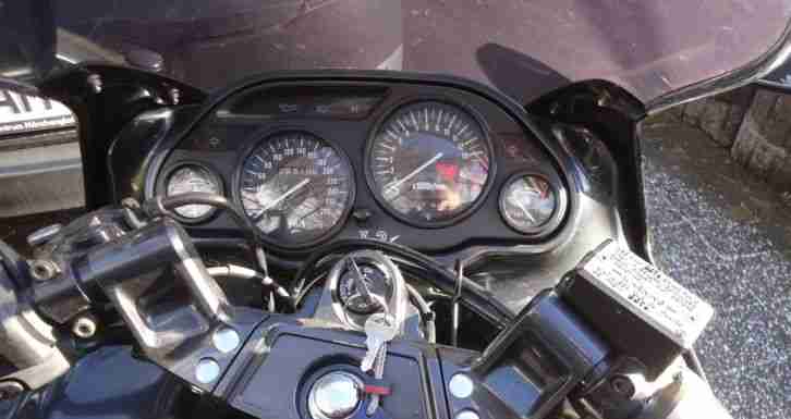 Schöne Kawasaki ZZR 600-29.318 km gelaufen Baujahr.1994-23 Jahre alt