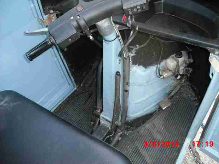 Schöne Oldtimer APE Piaggio Bauj. 83
