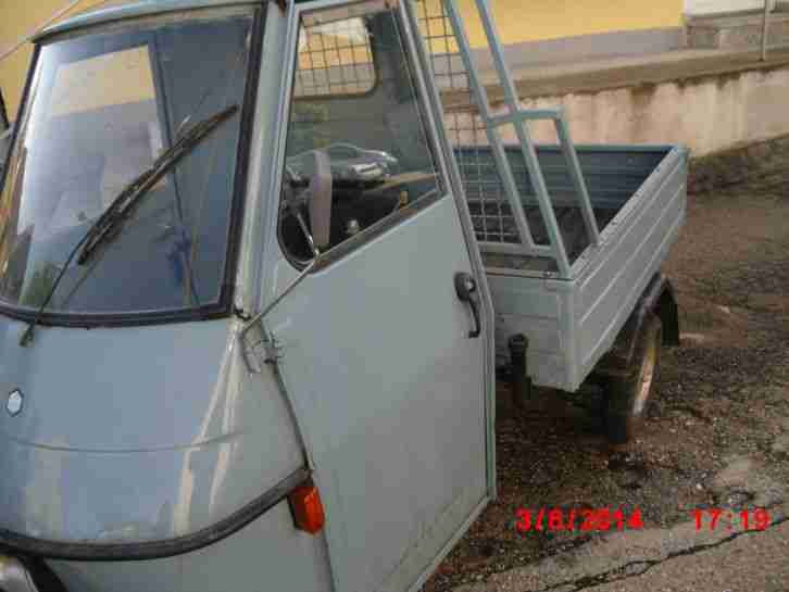 Schöne Oldtimer APE Piaggio Bauj. 83