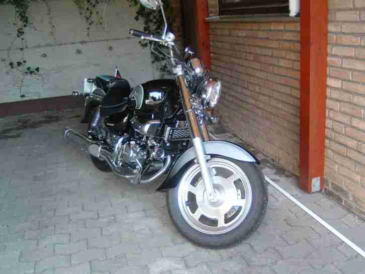Schönes Motorrad (Chopper, 125 ccm ) erst 1900 Km gelaufen.