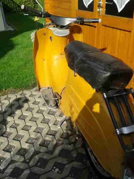 Schwalbe, Baujahr 1983, gelb