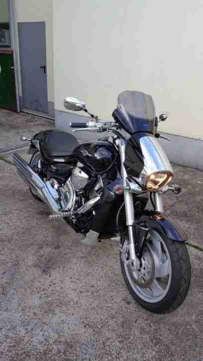 Sehr Gepfl. SUZUKI INTRUDER Schwarz 1800 BJ 03. 2015