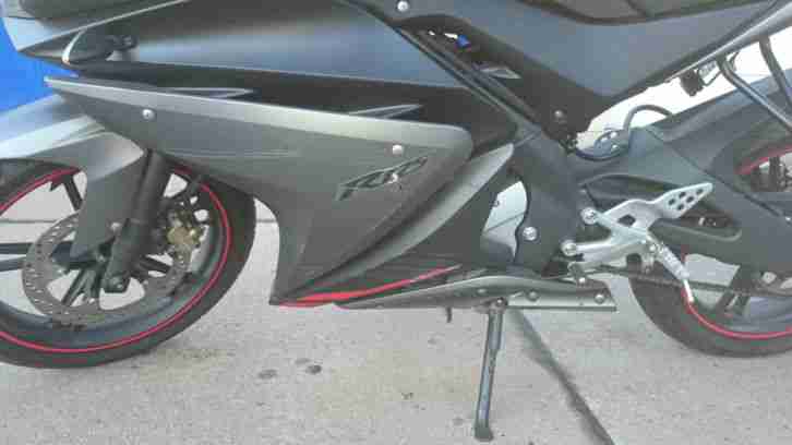 Sehr gut erhaltene und wenig gefahrene Yamaha YZF-R 125 zu verkaufen