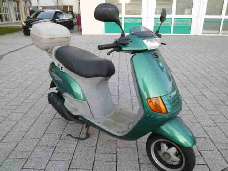 Sehr schöner Roller Piaggio Skipper 125