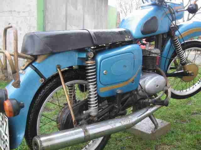 Sie bieten auf eine ES 150 Bj 1972 20700 km Es ist zugelassen aber ohne TÜV