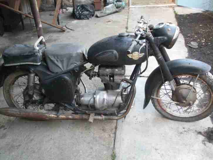 Simson AWO 425 S, mit Ersatzteile