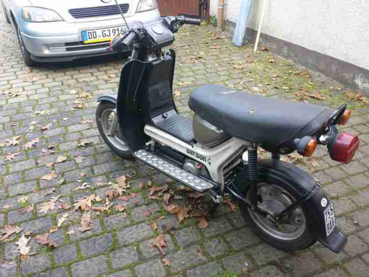 Simson-Roller SR 50 + diverse Ersatzteile