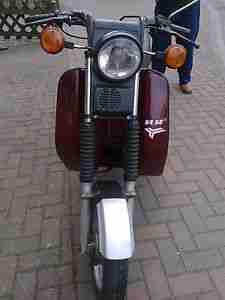 Simson Roller SR 50 mit Seitenkoffer