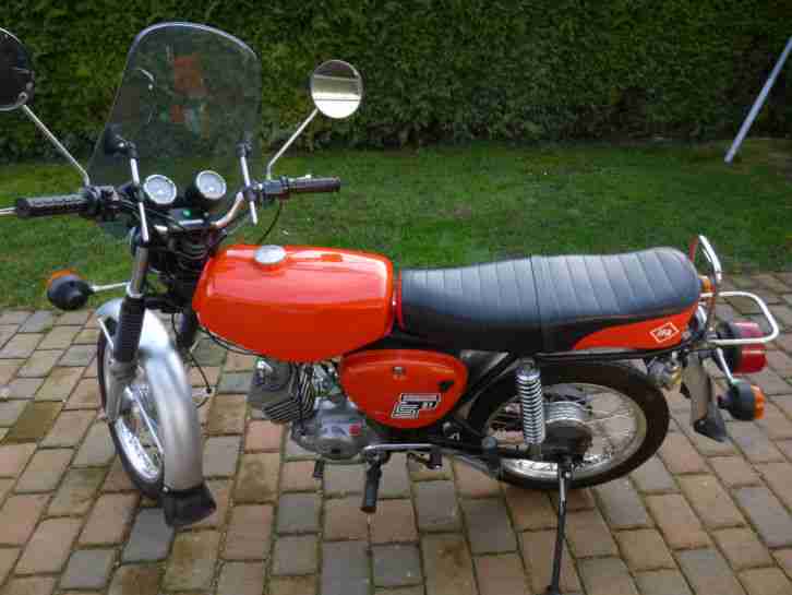 Simson S51 rot mit AHK 6V Elektronik mit Papiere