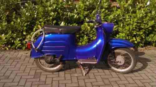 Simson Schwalbe KR 51/1 K 3 Gang 6 Volt metallic-blau mit div. Zubehörteilen