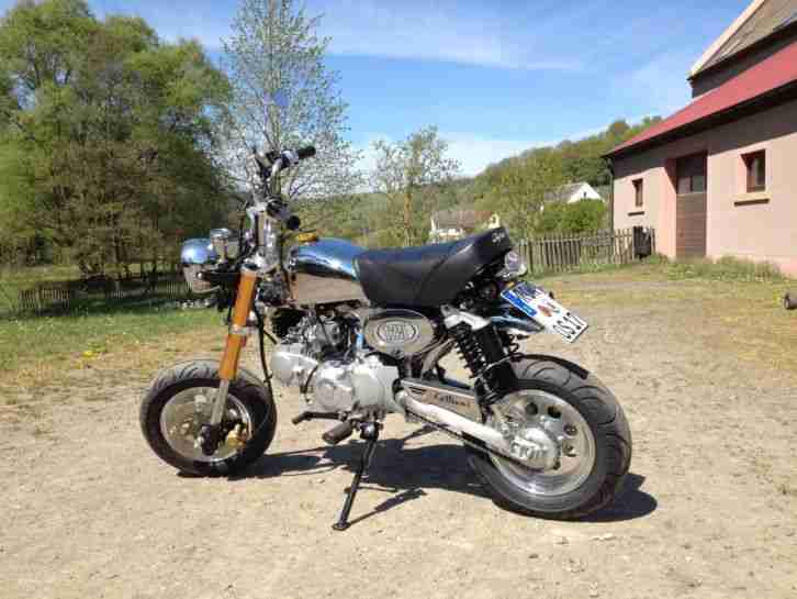 Skyteam Monkey 125 LeMans Pro Custom, no Honda