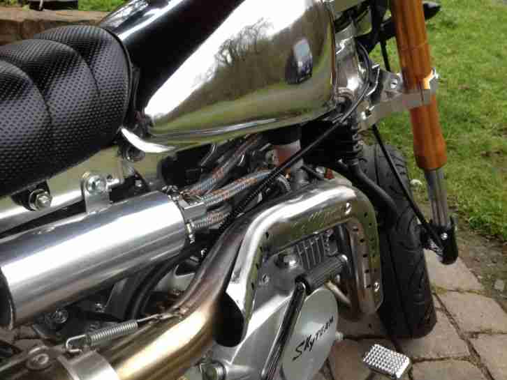 Skyteam Monkey 125 LeMans Pro Custom, no Honda