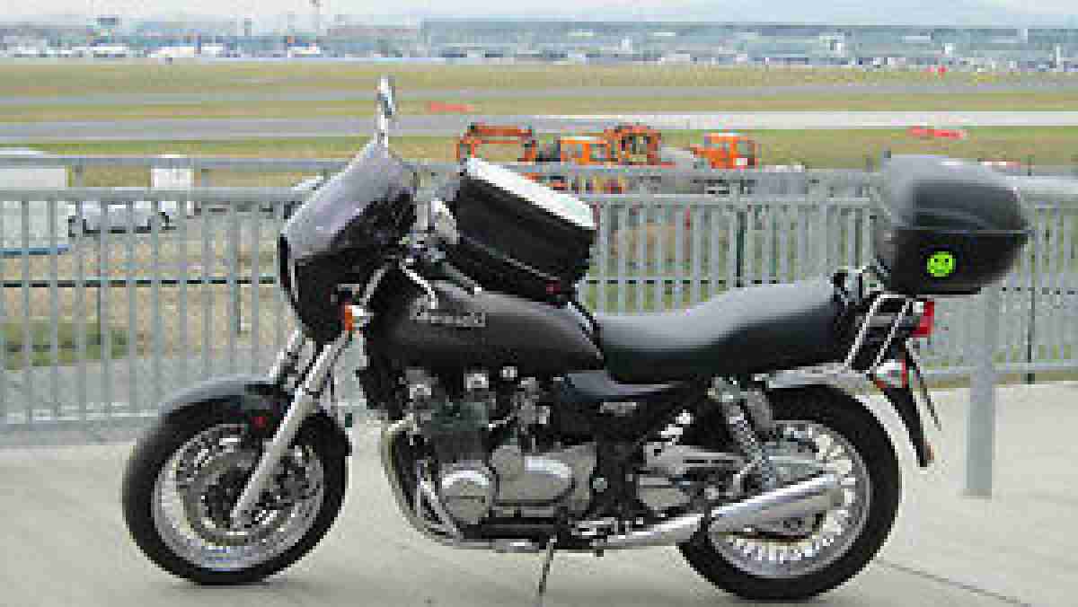 Sommerschnäppchen: Zephyr 750 mit Speichenrädern