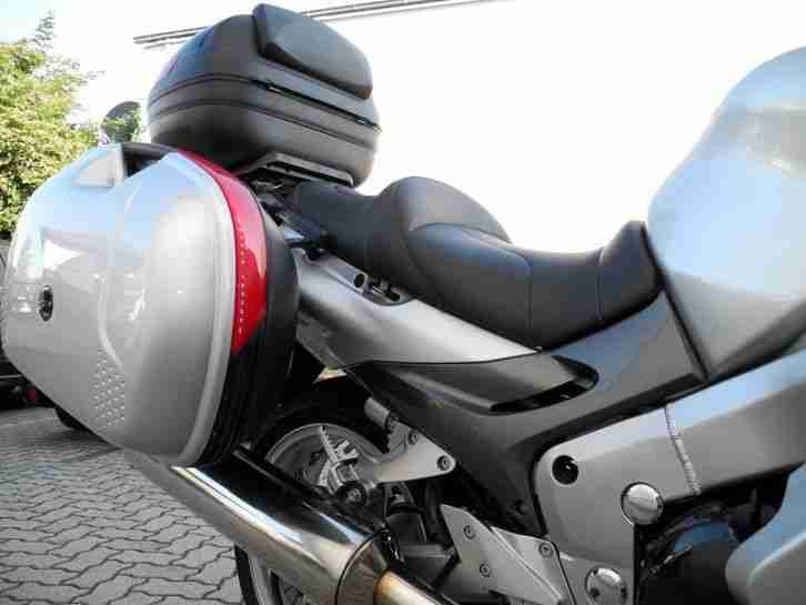 Sporttourer Kawasaki ZZR1200 /silber metallic /mit Koffersystem + Topcase
