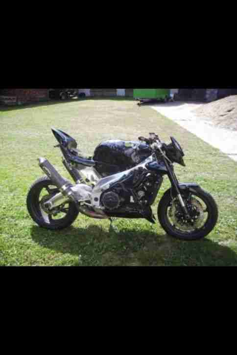 Streetfighter; Aprilia RSV Mille 1000