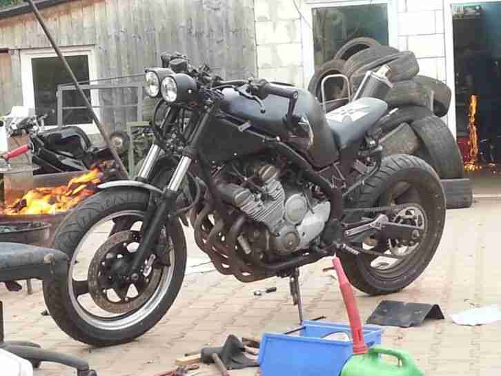 Streetfighter Custom XJ 600 Diversion