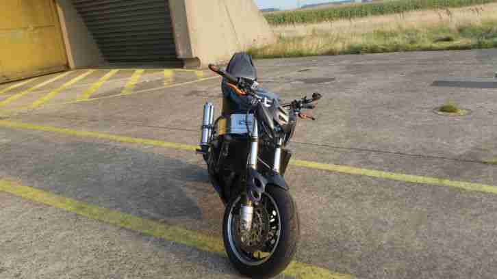 Streetfighter Honda CBR 900 RR Sc28 LACKIERUNG NEU