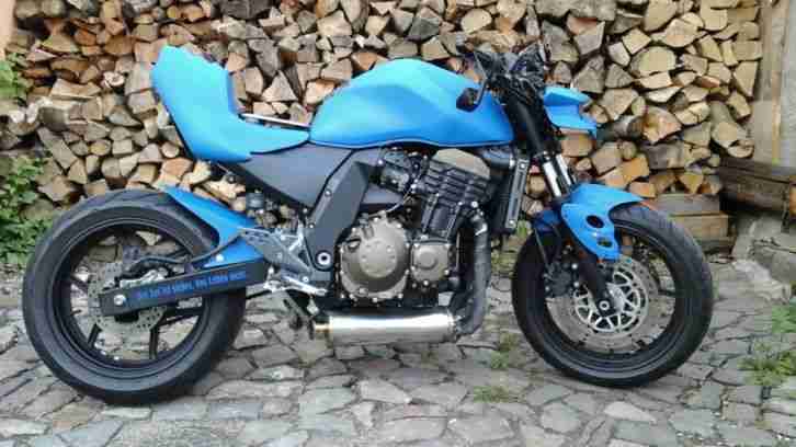 Streetfighter KAWASAKI Z 750 blauer Schlumpf