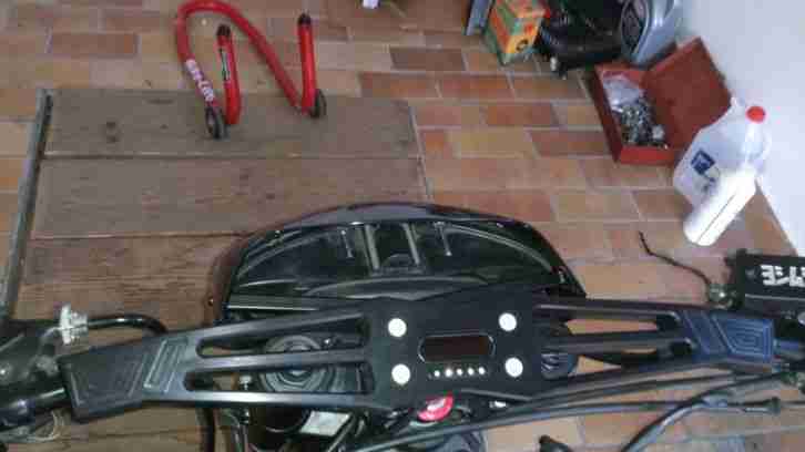 Streetfighter Suzuki Gsxr 750 Srad