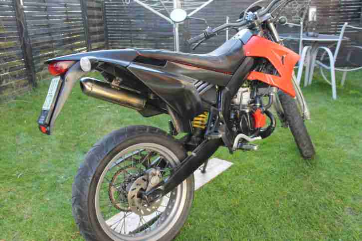 Super Moto Moped Gilera SMT 50
