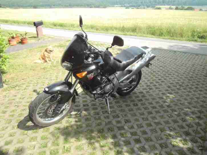Super schöne schwarz silberne Aprilia Pegaso 650 ML