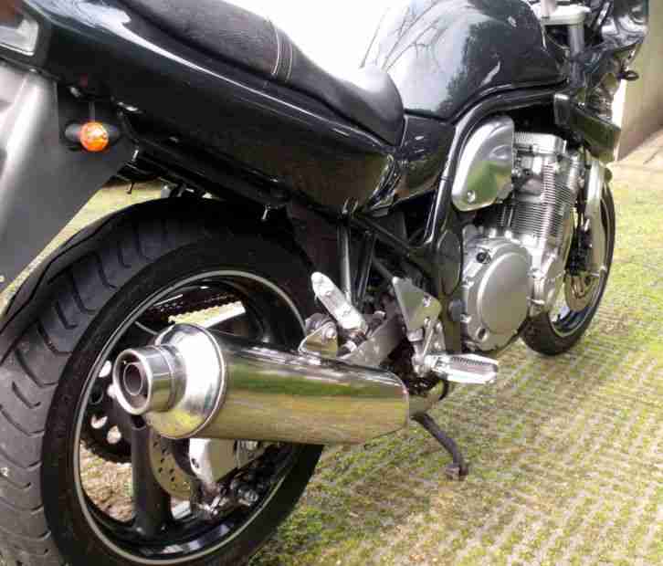 Susuki GSF 600 Bandit - plus Gratis ( Helm, Jacke, Handschuhe, Nierengurt ...)