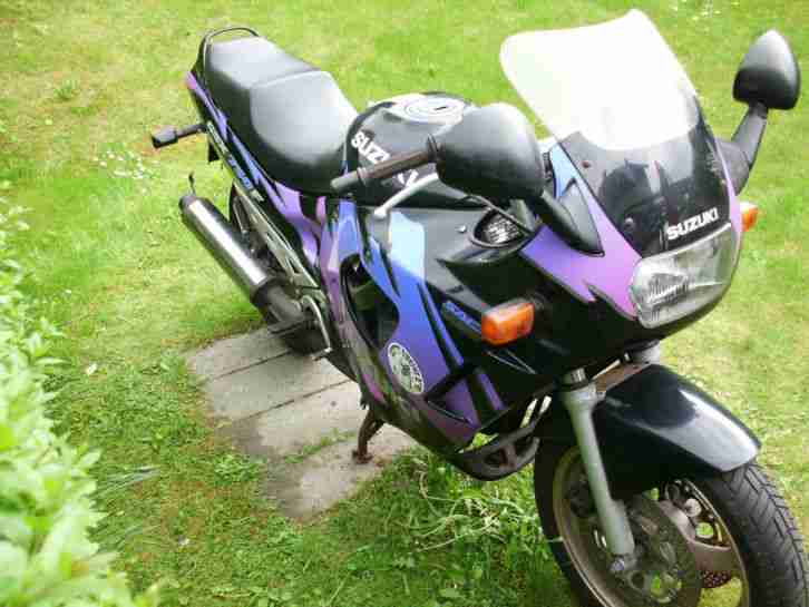 Susuki GSX 750f,Model GR 78 A,Bj92,Km56286,Bastlerfahrzeug erste Hand.