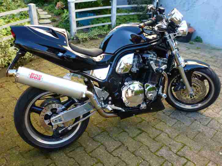 Suzuki Bandit 1200 Kult Pferrerverkleidung BOS