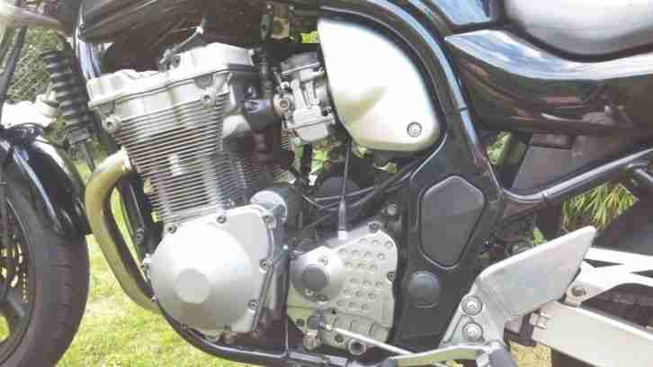 Suzuki Bandit 600, 28tKm, HU Neu