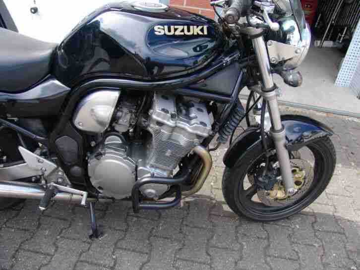 Suzuki Bandit 600 TOP Zustand! Mit tom tom navi und koffer