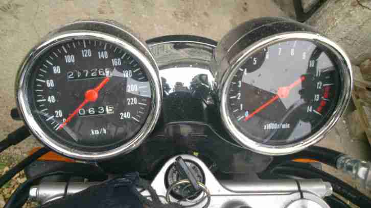 Suzuki Bandit 600 ca 22800 km Tüv 05/2016