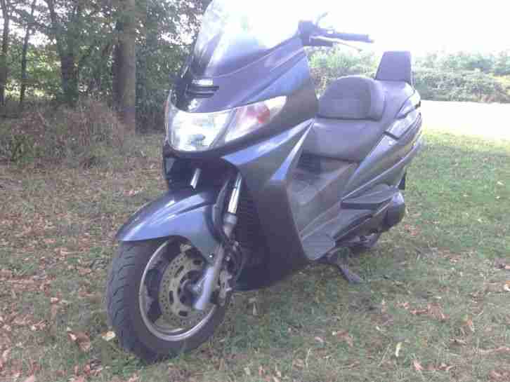Suzuki Burgman 400