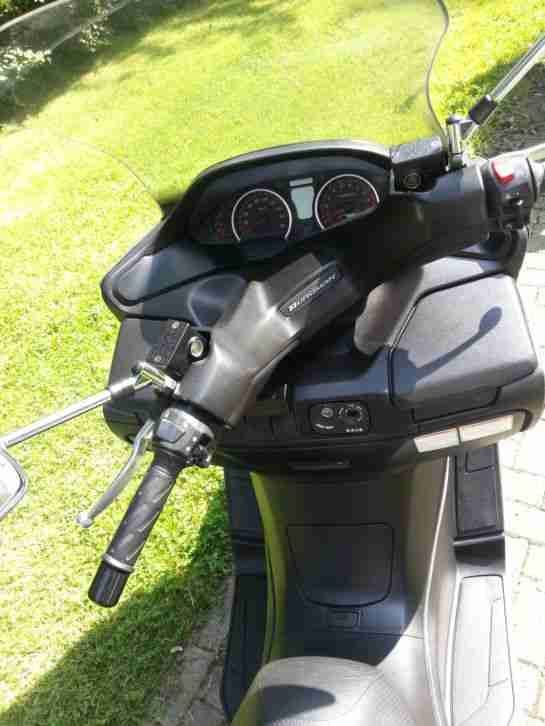 Suzuki Burgman 400 K7 in gutem Zustand - Winterschnäppchen