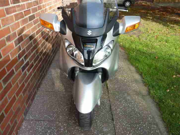 Suzuki Burgman AN