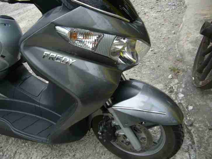 Suzuki Burgman UH 125