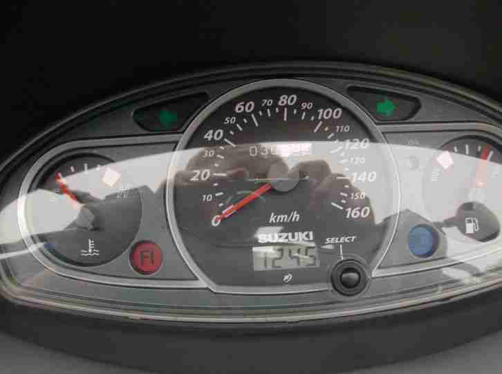 Suzuki Burgman UH 200 + Koffer+ Ersatzteile