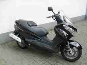 Suzuki Burgman125 Bj 2009 (Neues Modell) mit erst 5600Km und kostl Lieferung