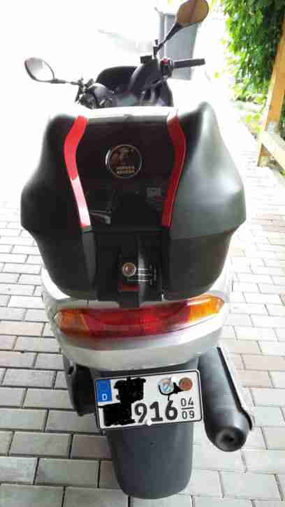 Suzuki Burgmann UH 125