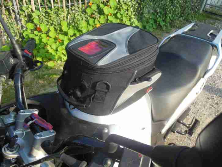 Suzuki DL 650 V Strom, Baujahr 03/2005, Farbe Silber